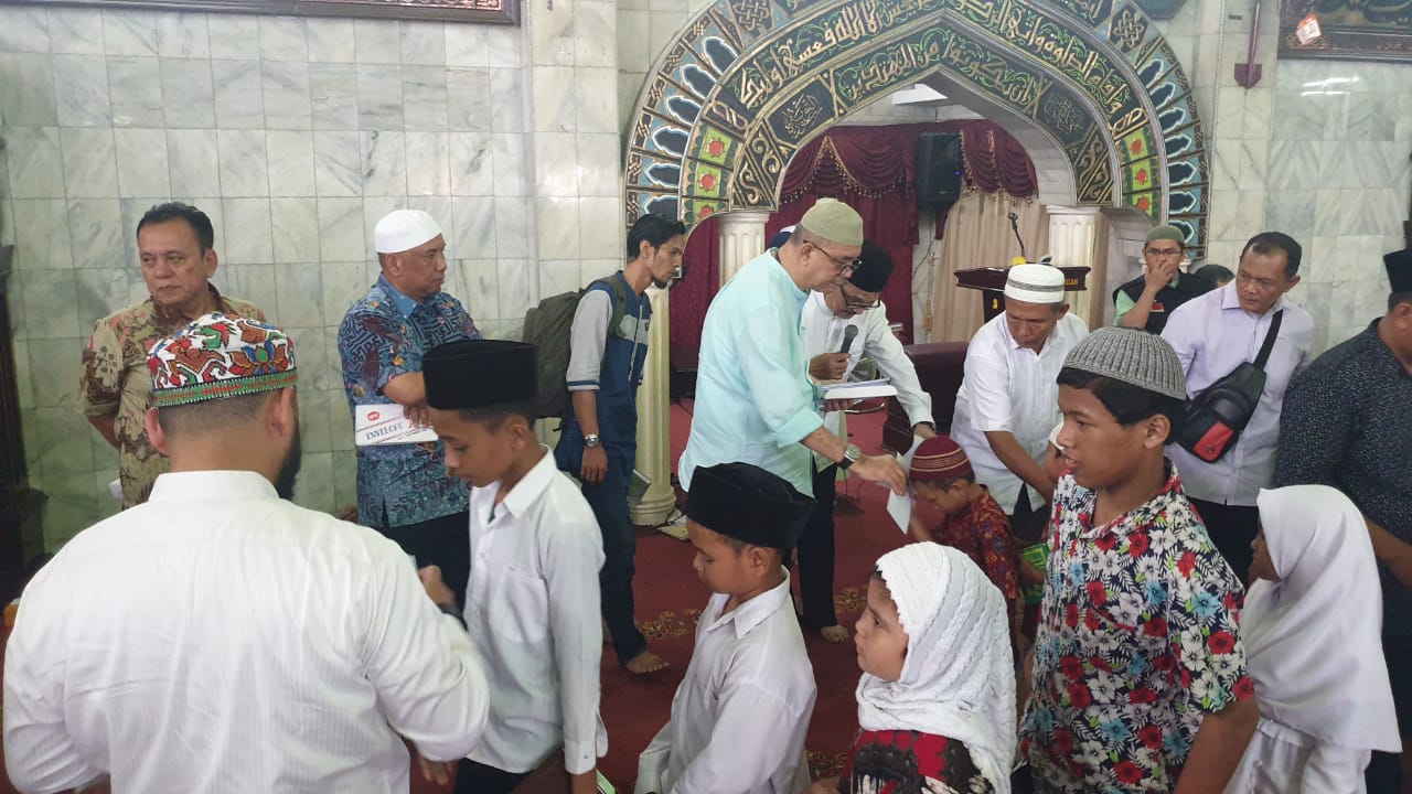 Wujud Rasa Syuhkur, H Yuslin Siregar Santuni 1.000 Anak Yatim