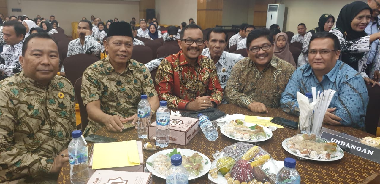 Plt. Kadisdik Batu Bara, Ilyas Sitorus, Hadiri Malam Resepsi HGN
