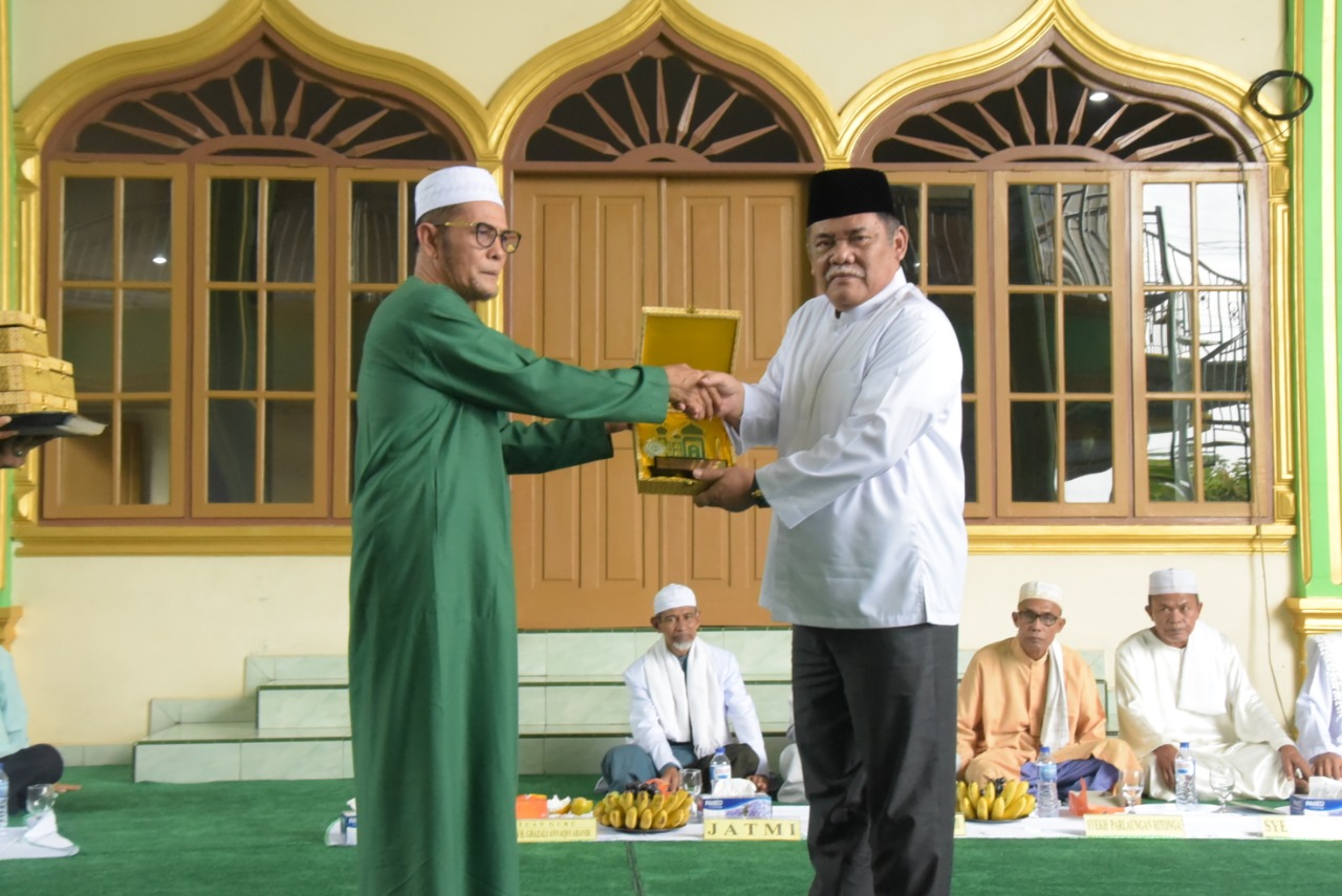 Wabup Menghadir Haul Guru Ke 17 Syaidi Syekh H Amir Damsar Syarif Alam