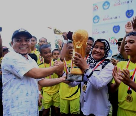 Liga Pelajar  2019, SMP Negeri 1 Rantau Selatan Raih Piala Bupati Labuhanbatu