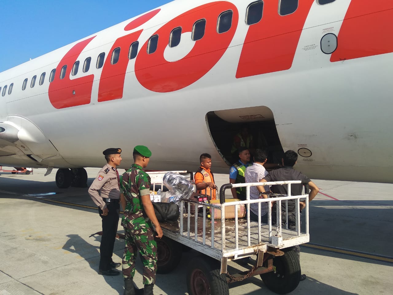 Petugas Bandara Kualanamu Amankan Empat Petugas Portir Lion Air Bandara