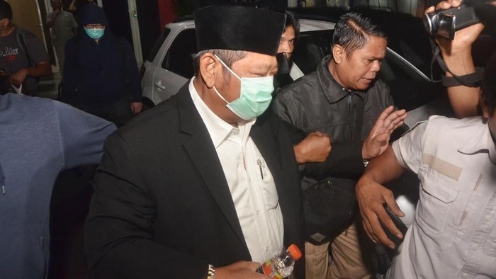 KPK OTT Bupati Sidoarjo, Kasus Pengadaan Barang