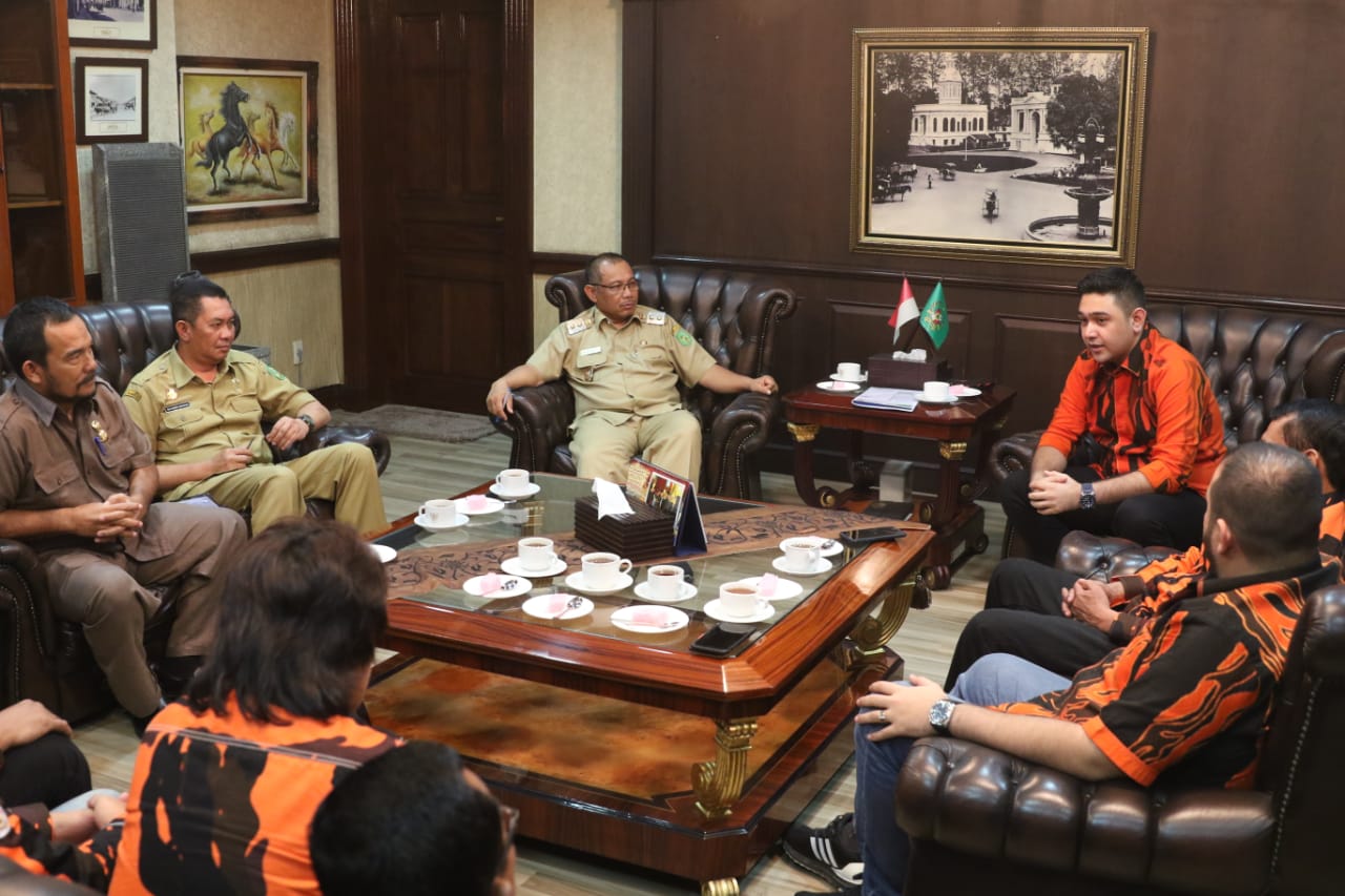 Akhyar Ajak Kader Pemuda Pancasila Ikut Serta Bikin Cantik Medan