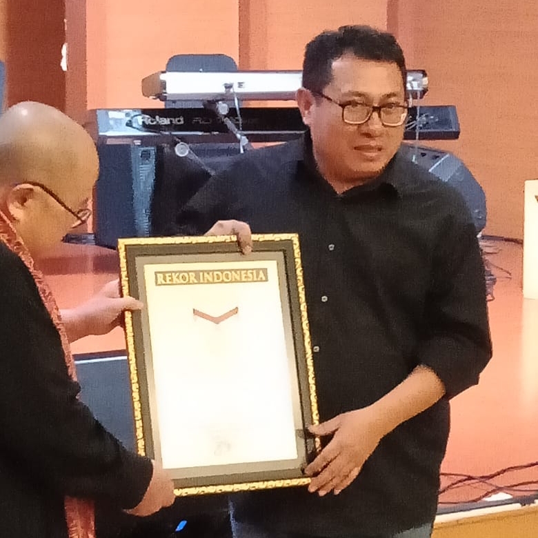 SMSI Raih Penghargaan MURI