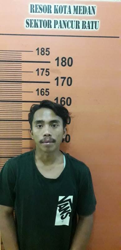 Reskrim Pancur Batu Amankan Warga Pertampilen Tenteng Sajam