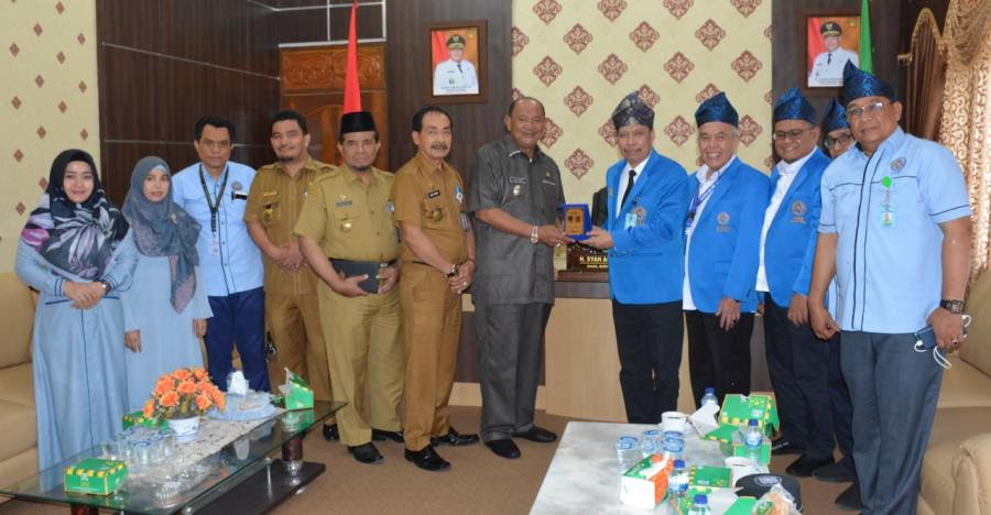 Rektor UMSU Audensi ke Pemkab Langkat