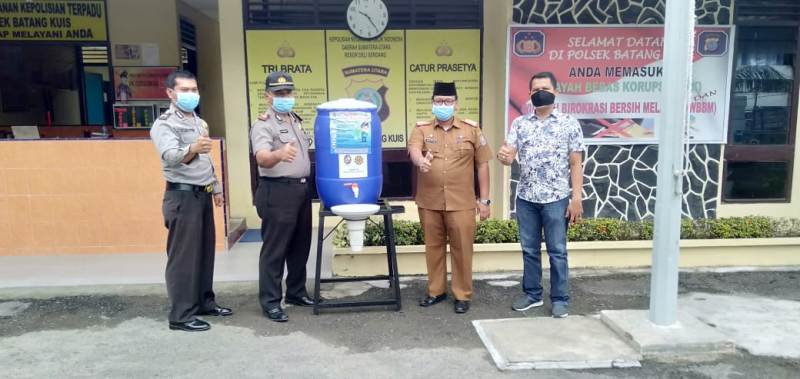 Polsek Batang Kuis Terima Bantuan Tempat Cuci Tangan