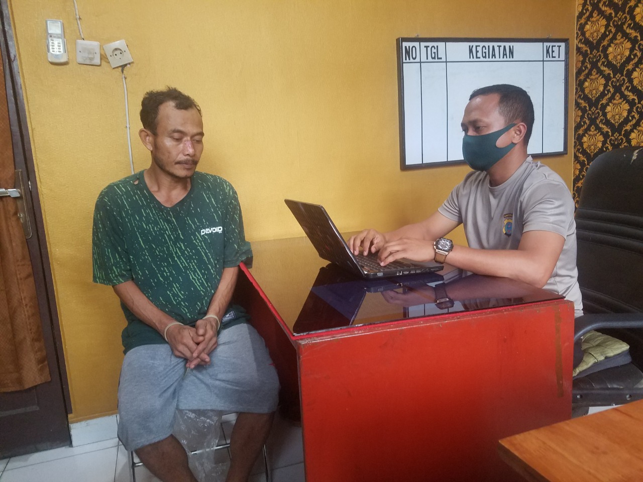 Diduga Melakukan Percobaan Pembunuhan dengan Membakar Istrinya-Seorang Warga di Sergai Diamankan Polisi