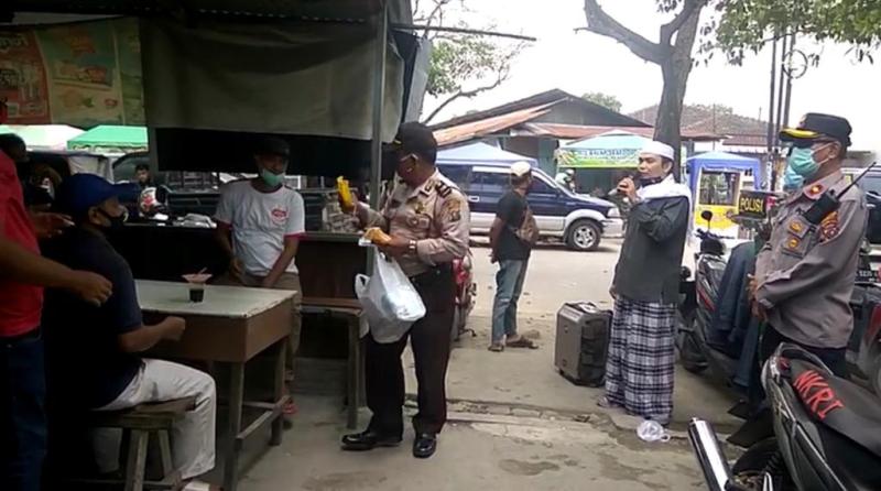 Polsek Medan Timur Gelar Patroli Gabungan Bersama Tiga Pilar Bubarkan Masyarakat Berkumpul