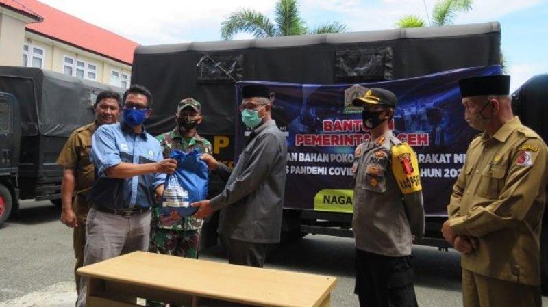 Pemerintah Aceh Salurkan Paket Sembako untuk Nagan Raya