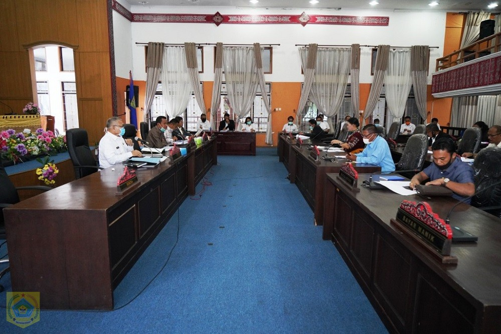 Rapat Dengar Pendapat DPRD dengan Pemkab Pakpak Bharat Terkait Pandemi Covid 19