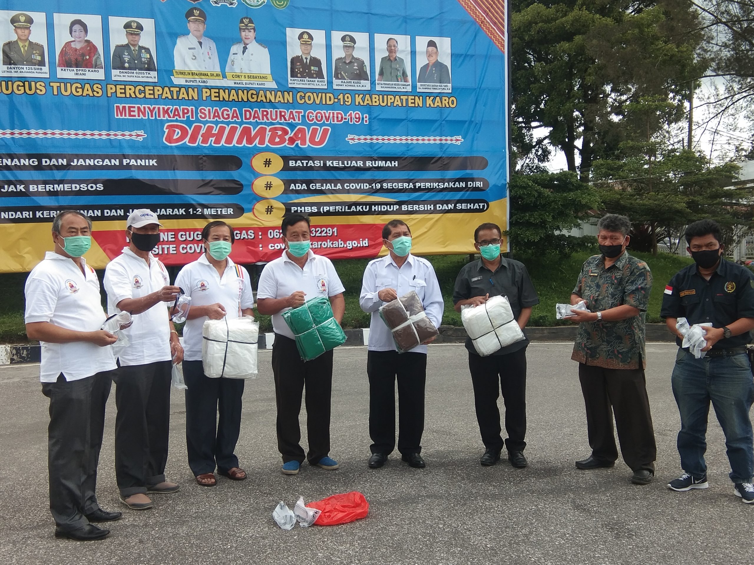 Pemkab Karo Terima Bantuan APD Untuk RSUD Kabanjahe dari Warga Tionghoa