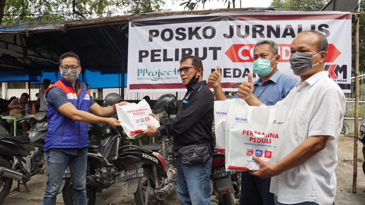 Food Truck Pertamina Bagikan Makanan