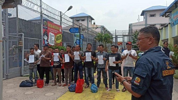 Cegah Covid-19 - 143 Napi di Lapas Tanjung Gusta Dipulangkan