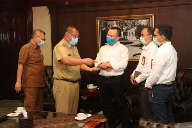 Akhyar Minta PT PLN Bantu Ringankan Beban Masyarakat