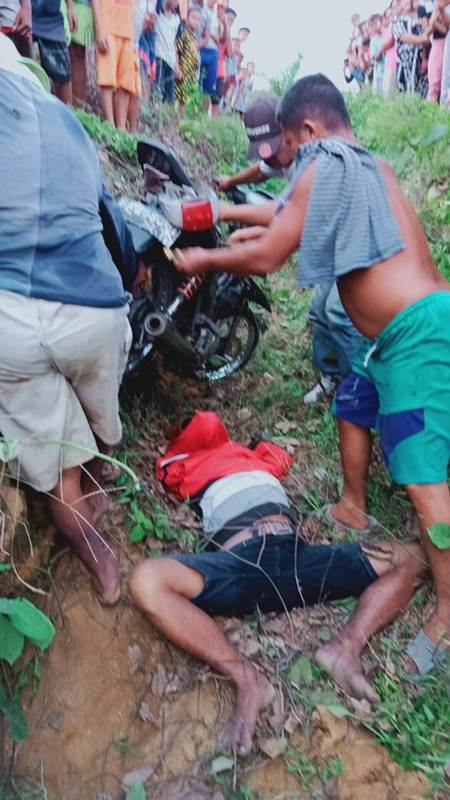 Seorang Pria Ditemukan Tewas Didalam Parit, Diduga Mengendarai Motor Saat Mabuk