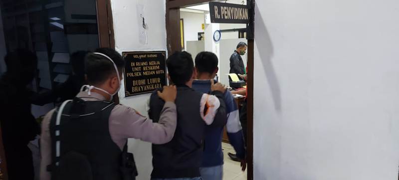 Dua Pelaku Jambret di Jln Pandu Medan Bonyok Dihajar