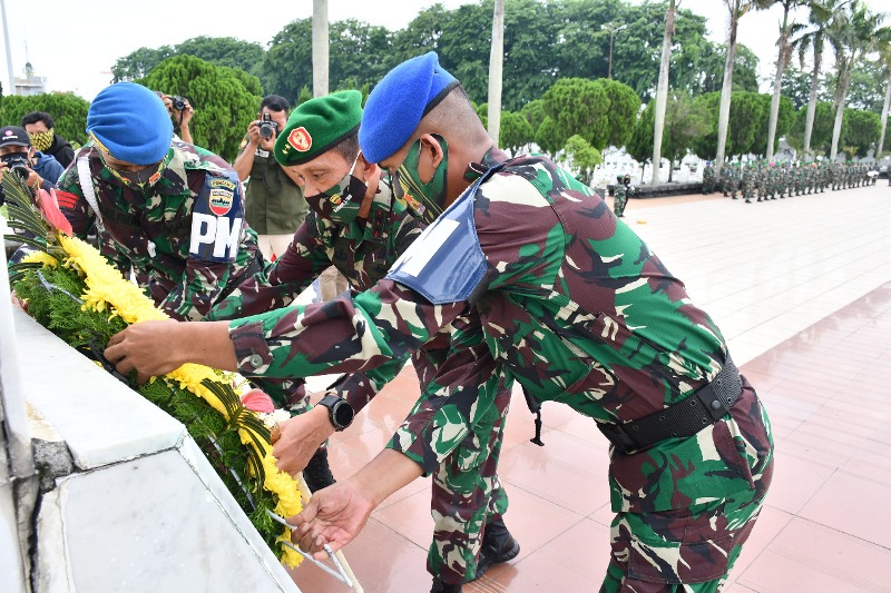 Pangdam I/BB Pimpin Ziarah Peringatan HUT Ke 70 Kodam I/BB di TMP Bukit Barisan
