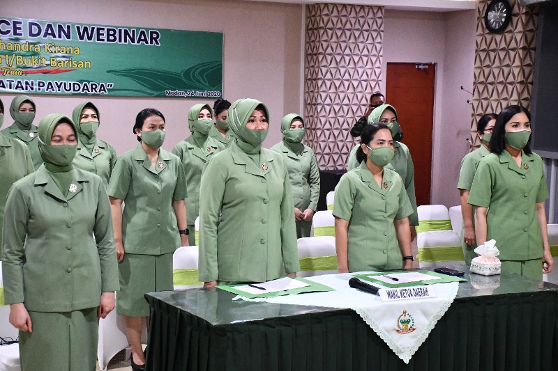 Ketum Persit KCK Sosialisasi Kesehatan Kepada Persit KCK Jajaran Kodam I/BB