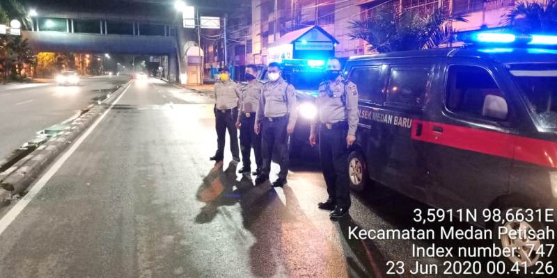 Polsek Medan Baru Patroli Malam Ciptakan Kondisi Kondusif