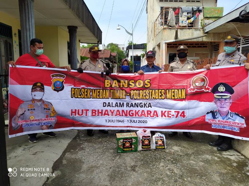 Menyambut HUT Bhayangkara ke 74, Polsek Medan Timur Jumat Barokah Perduli Warga