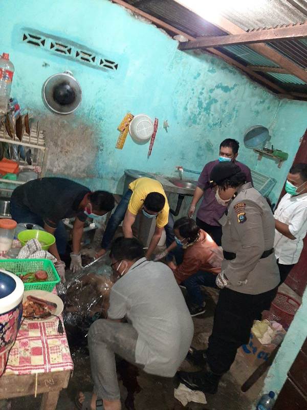 Pecandu Narkoba Tewas Ditemukan Sudah Membusuk Dalam Rumah