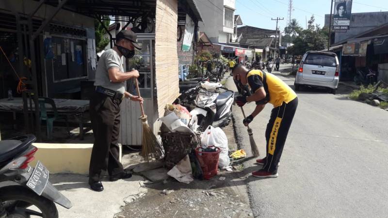 Polsek Biru Biru Polresta Deliserdang Gelar Bakti Sosial Gotong Royong