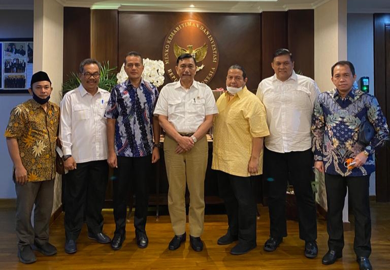 Luhut Binsar Panjaitan Restui Ijeck Maju Ketua Partai Golkar Sumut