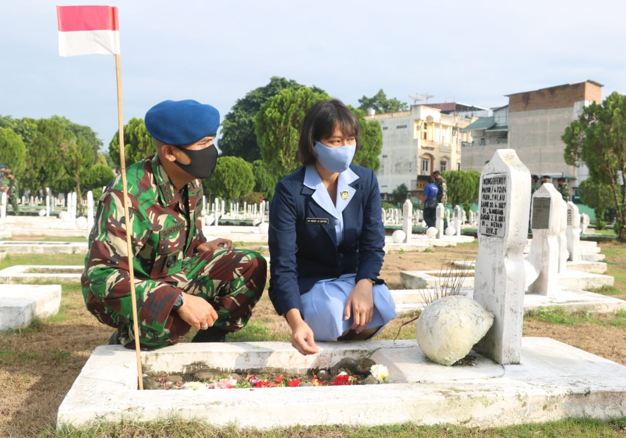 HUT TNI AU ke-73, TNI AU di Medan laksanakan Ziarah Rombongan ke TMP Bukit Barisan