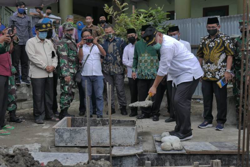 Akhyar Apresiasi Pembangunan Menara Masjid Taqwa Kampung Dadap