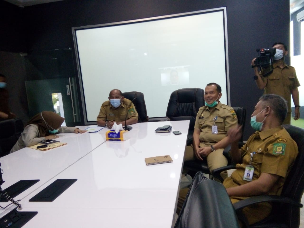 Bupati Langkat Ikuti Vidcon Optimalisasi Peran OJK dan BPD Sumut