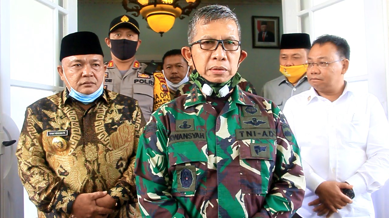 Terluak Keakraban Pangdam I/BB dan Bupati Langkat Saat Kunker ke Negeri Bertuah