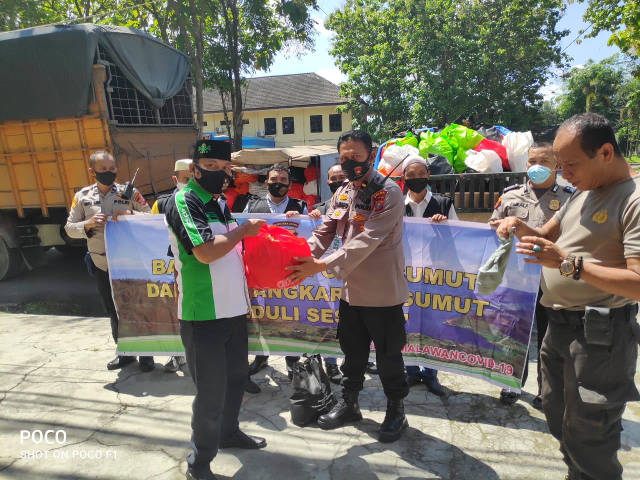 Hut Ke 20, Kapoldasu Serahkan 500 Paket Sembako Kepada Bakopam Sumut