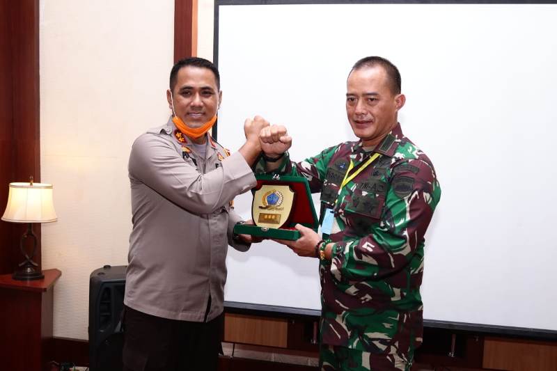 Kapolres Tanjung Balai Menghadiri Kunker Danrem 022/PT di Makodim 0208/AS, AKBP Putu Yudha Prawira : Sebagai Bentuk Sinergi Antara TNI-Polri
