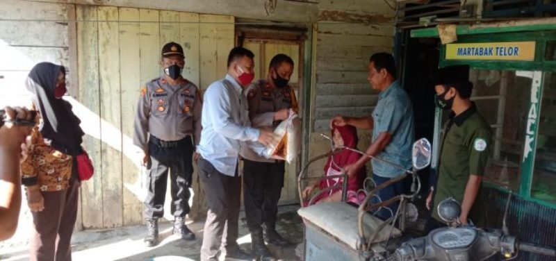 Kapolres Tanjung Balai Giat Sosial Menghantarkan Seorang Warganya Berobat ke RSU Adam Malik Medan