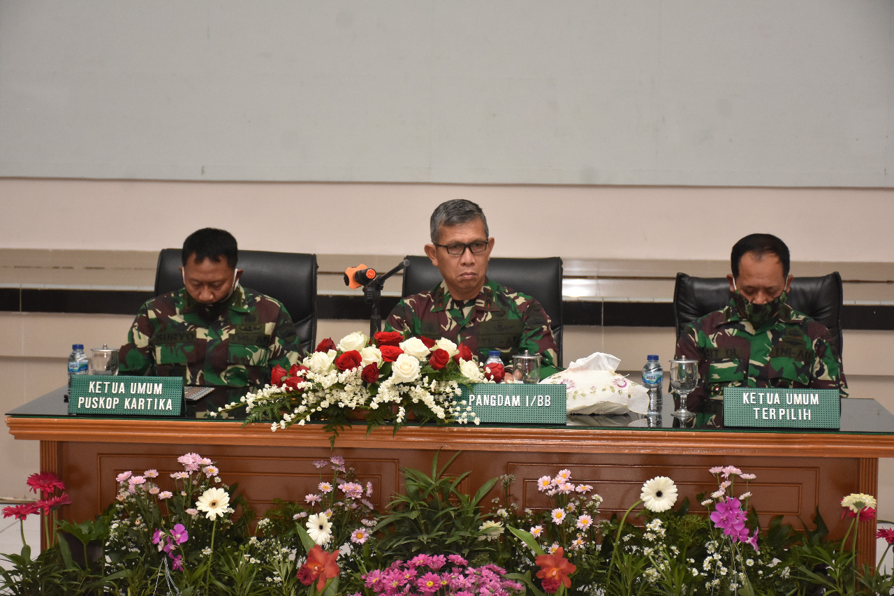 Pangdam I/BB Pimpin Rapat Pengangkatan Ketua Umum Puskop Kartika”A” Bukit Barisan