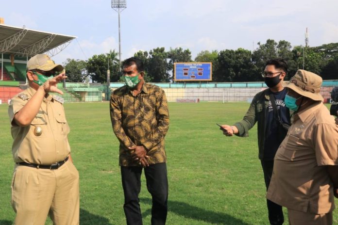 Persiapan Liga 2 - Akhyar Tinjau Stadion Teladan