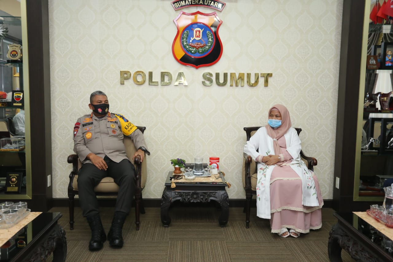 Kapolda Sumut: Masyarakat Wajib Patuhi Protokol Kesehatan, Terima Silaturrahmi dan Audiensi Bunda Indah Foundation