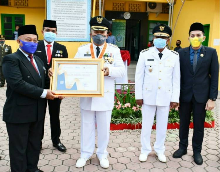 HUT RI ke-75, Pemkab Sergai Terima Penghargaan dari BPS RI