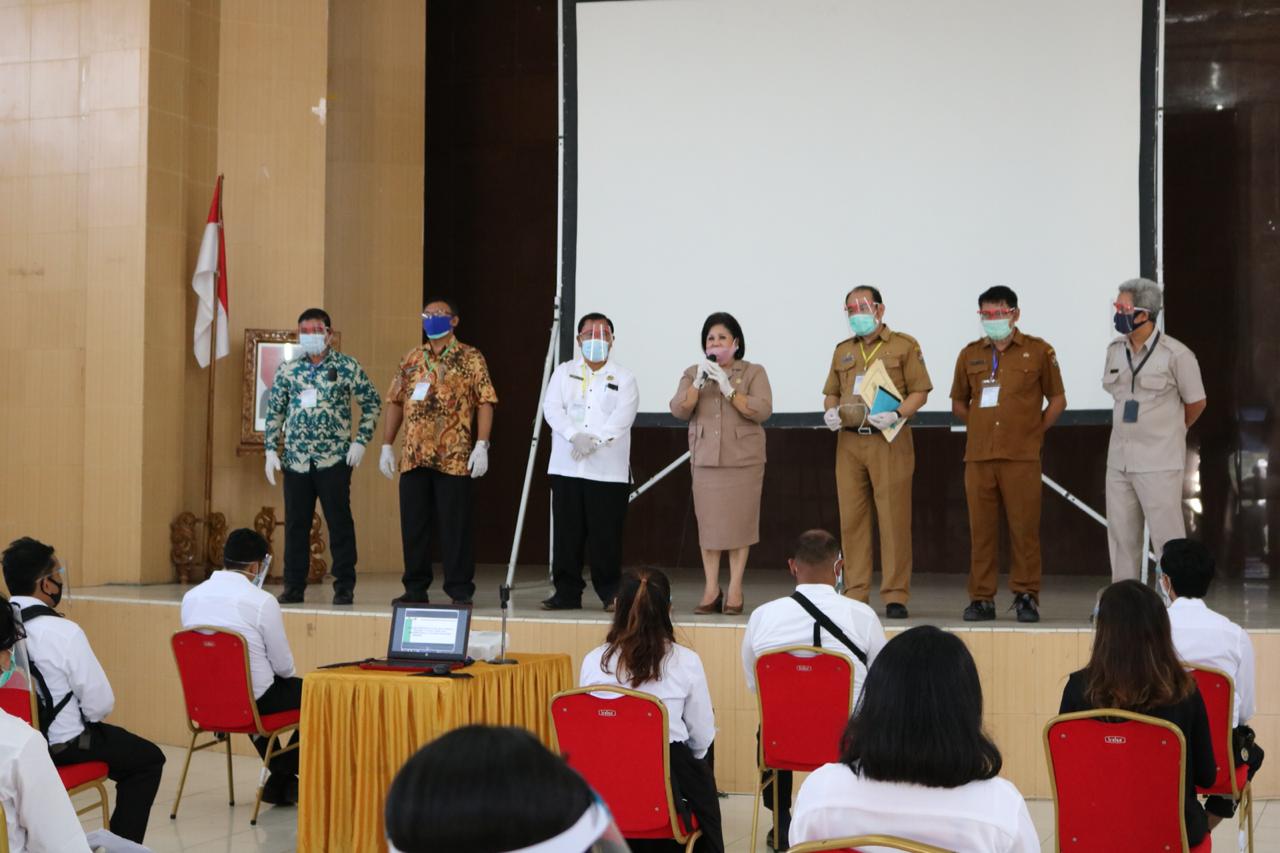 WAKIL BUPATI KARO CORY S SEBAYANG MEMBUKA ACARA SELEKSI KOMPETENSI BIDANG KANREG VI BKN MEDAN