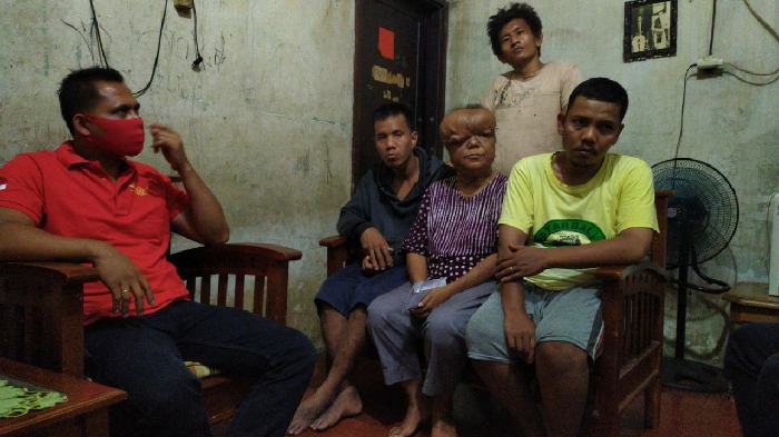 Deliana Terharu, Angkatan Muda Sisingamangaraja XII Santuni Rp 5Juta