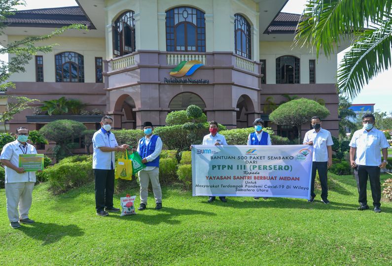 PTPN III Bantu 500 Paket Sembako kepada Yayasan Santri Berbuat