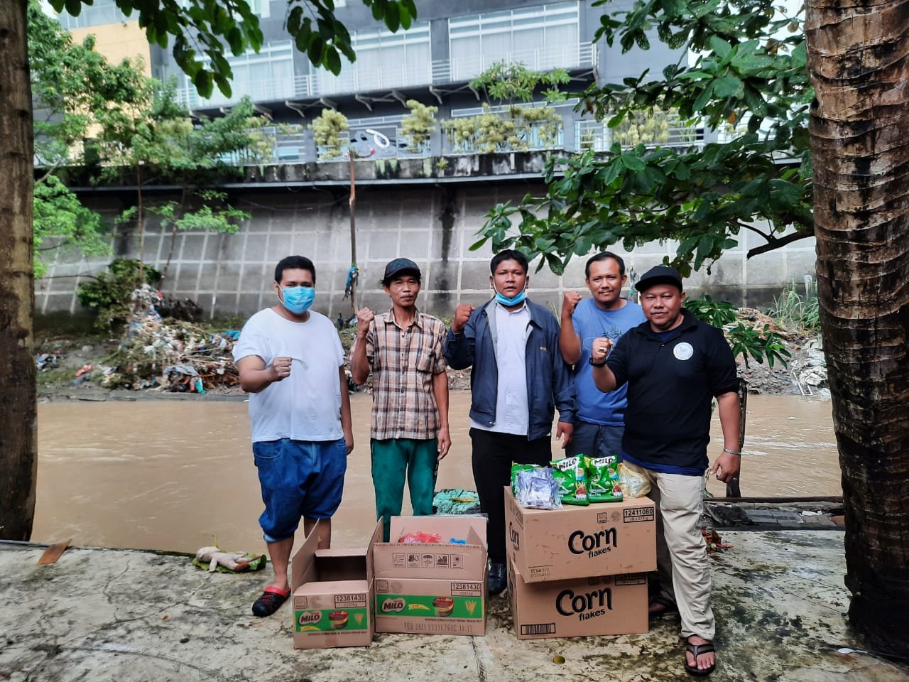 PT Nestle Bantu Korban Banjir