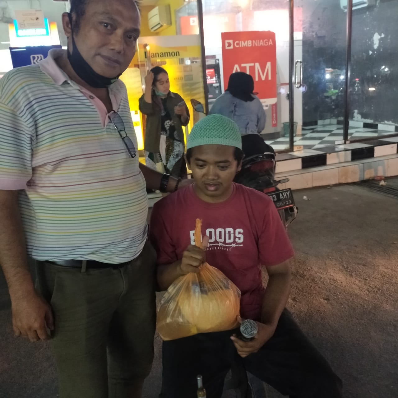 Bakopam Sumut Berikan Bantuan Untuk Pemulung dan Tuna Netra