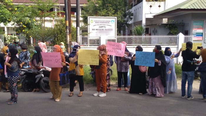 Ada 'Gay' Jadi Kepsek, Kadisdik Medan Adlan Cuma Bilang Ditindak Lanjuti, Tanpa Menjelaskan Maksudnya