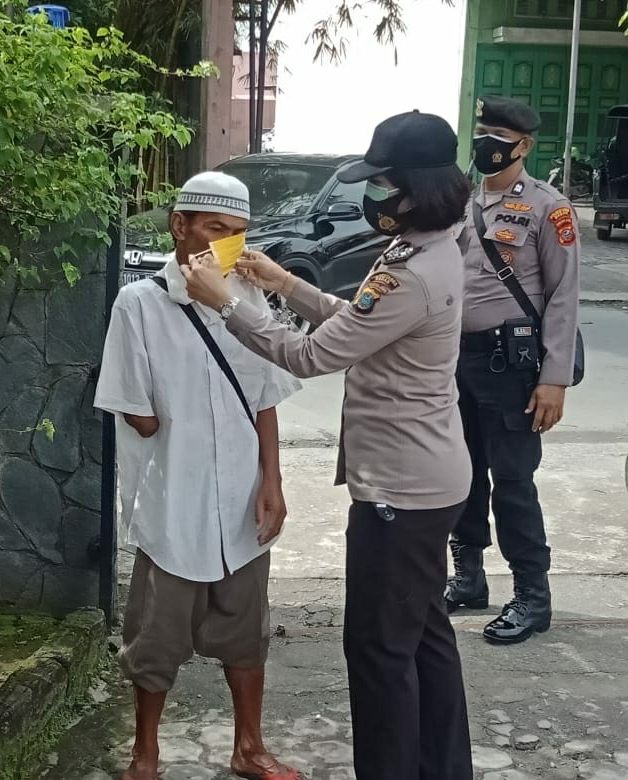 Ini Sosok Polwan Berhati Mulia