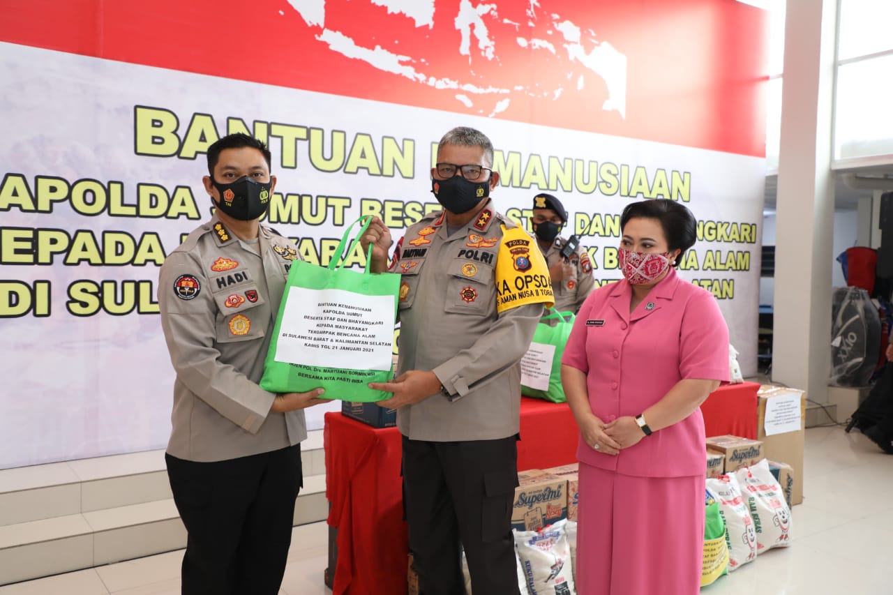 Kapoldasu & Ketua Bhayangkari Salurkan Bantuan Kemanusiaan