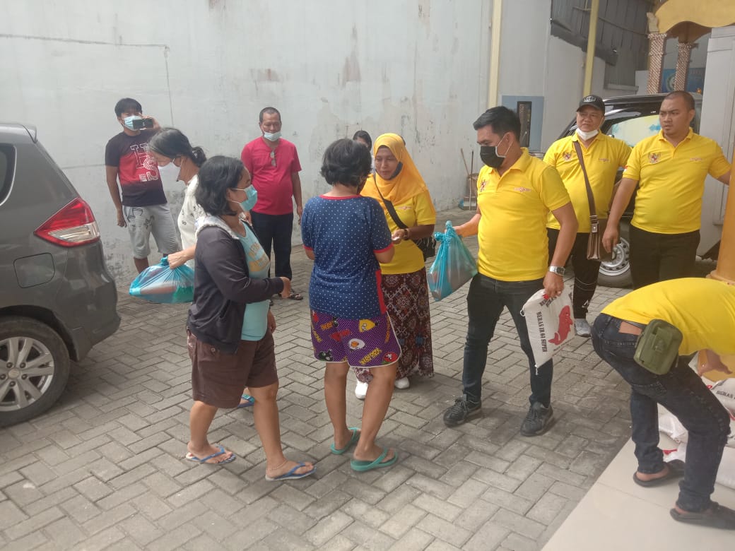Sambut Tahun Baru Imlek, Komunitas Satu Hati Giat Bansos