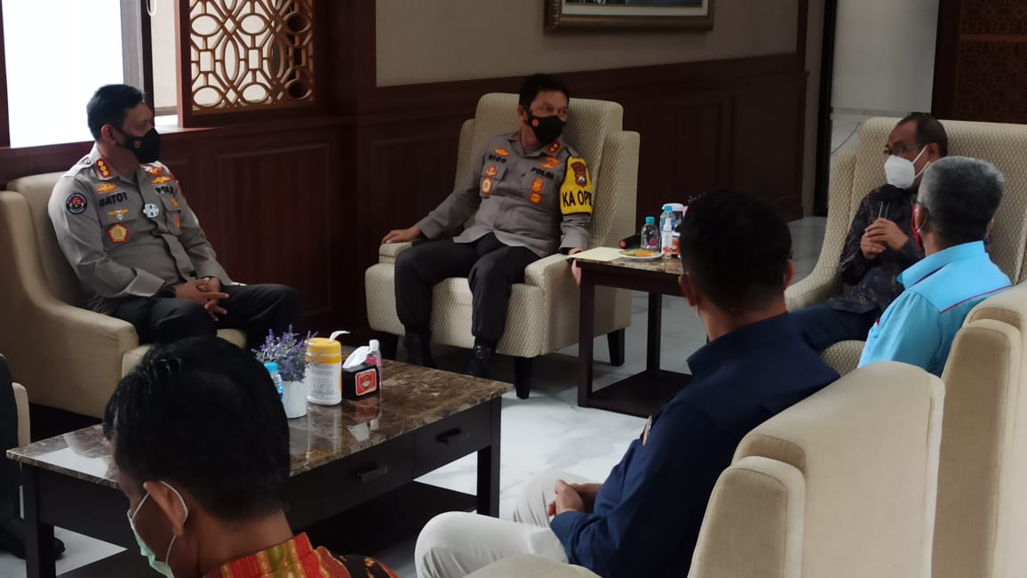 Jalin Komunikasi,  Kapolda Jatim Silaturahmi Dengan Pimpinan Redaksi Media Cetak