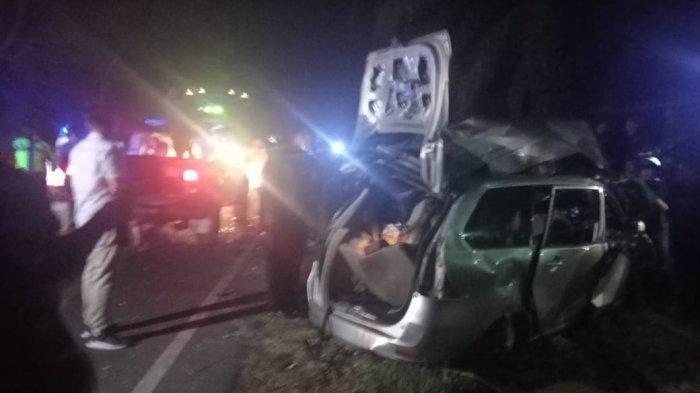 Ini Dia , 9 Orang Tewas Dalam Tabrakan Maut Avanza vs Intra